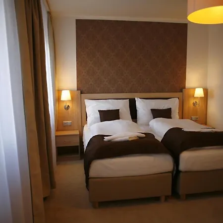 Pod Vlekem Hotel Loučná pod Klínovcem